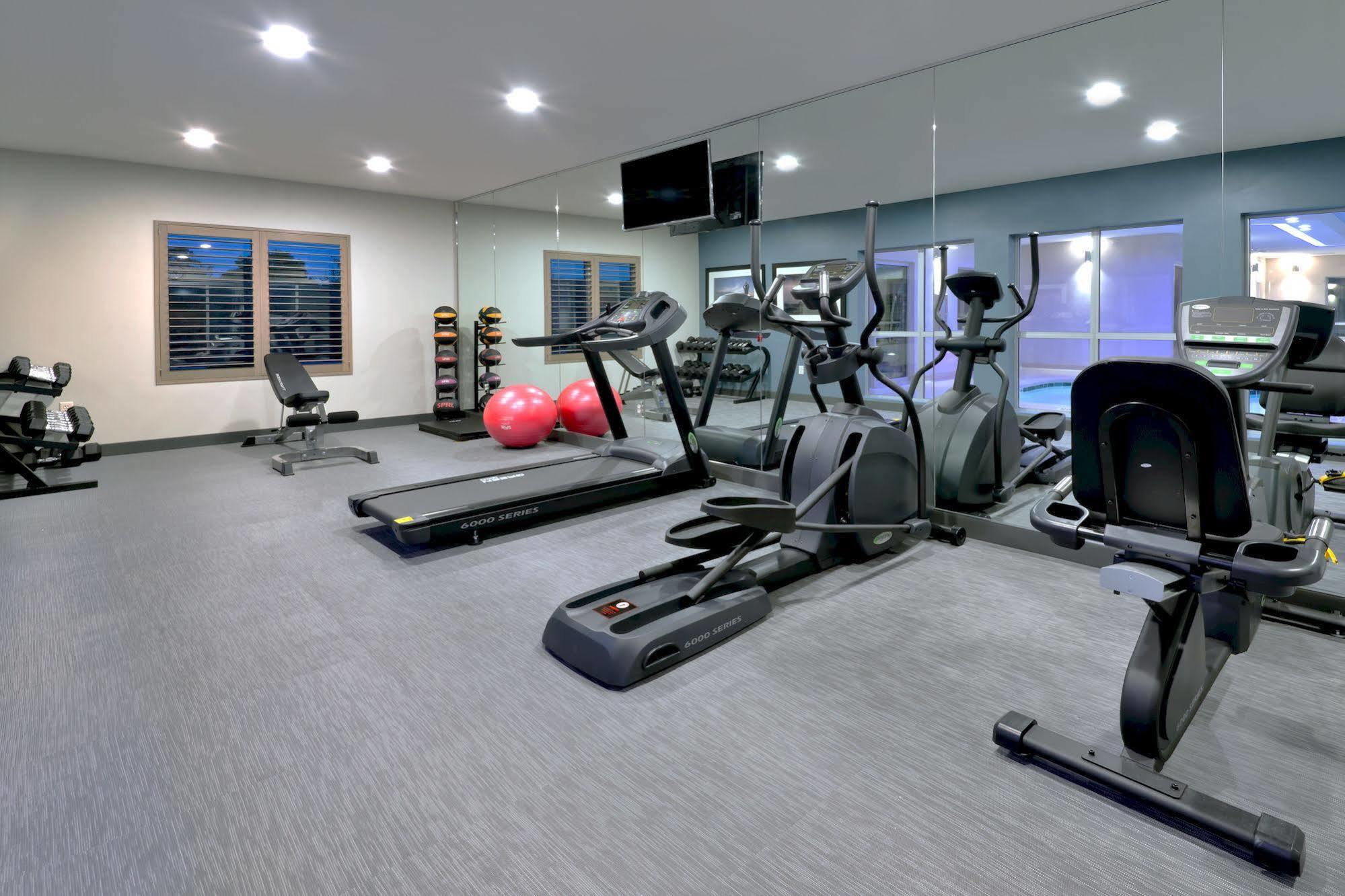Holiday Inn Express Hotel & Suites Hot Springs By Ihg Екстер'єр фото
